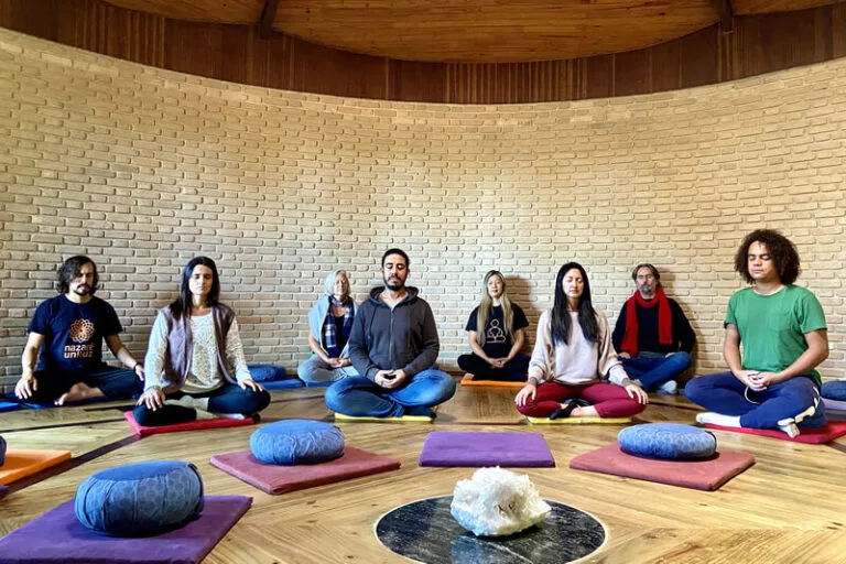 institucional-campus-estrutura-sala-de-meditacao-03-768x512