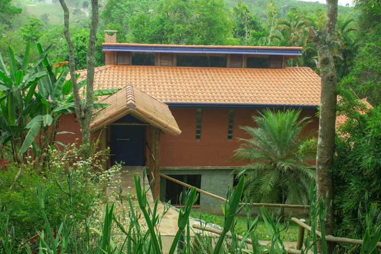 institucional-campus-estrutura-sala-shakti-01-1-768x512